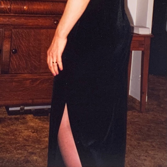 Lori Weidner Designer Black Velvet Evening Dress with Fringed Animal Print Cape - Picture 3 of 9